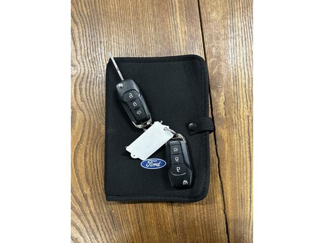 Ford FIESTA 1.0 EcoBoost Connected | Dealer onderhouden | Nederlands geleverd | Cruise control | Climate control | Apple carplay | LED