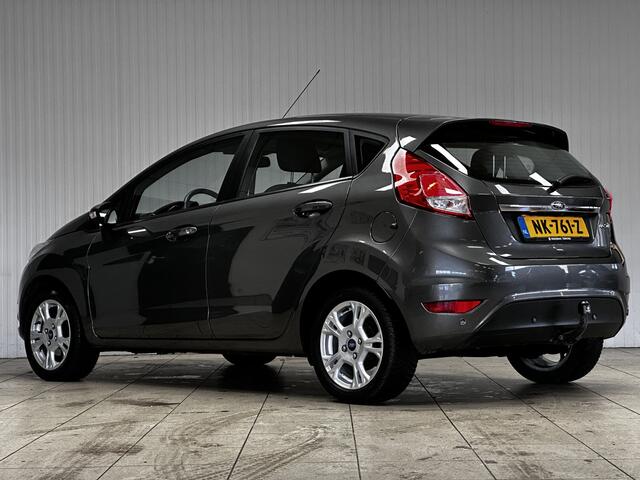 Ford FIESTA 1.0 Style Ultimate/ Trekhaak/ 15'' LMV/ Camera/ Navi/ Airco/ Cruise/ Elek. pakket/ Isofix/ Bluetooth/ Multi. LEDER. Stuur/ Mistl./ PDC V+A/ LED Dagrijverl.