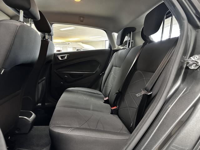 Ford FIESTA 1.0 Style Ultimate/ Trekhaak/ 15'' LMV/ Camera/ Navi/ Airco/ Cruise/ Elek. pakket/ Isofix/ Bluetooth/ Multi. LEDER. Stuur/ Mistl./ PDC V+A/ LED Dagrijverl.