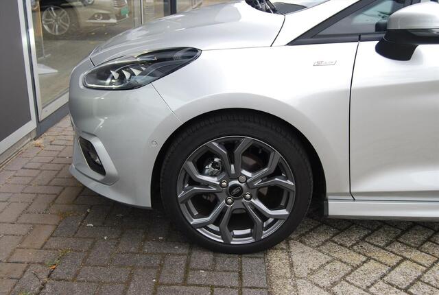 Ford FIESTA 1.0 EcoBoost 125pk ST-Line | PANORAMADAK | CAMERA | STOEL-STUURVERWARMING