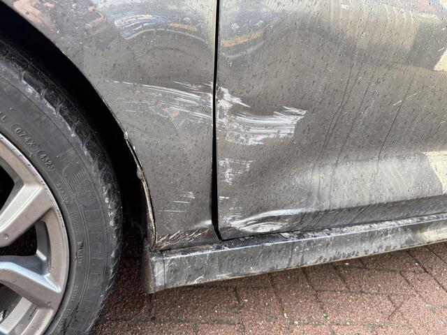 Ford FIESTA 1.0 EcoBoost ST-Line schade!!