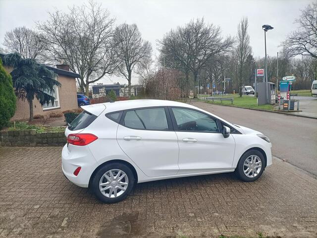 Ford FIESTA 1.1 Airco, Navi, 14.160 km!! Car pass