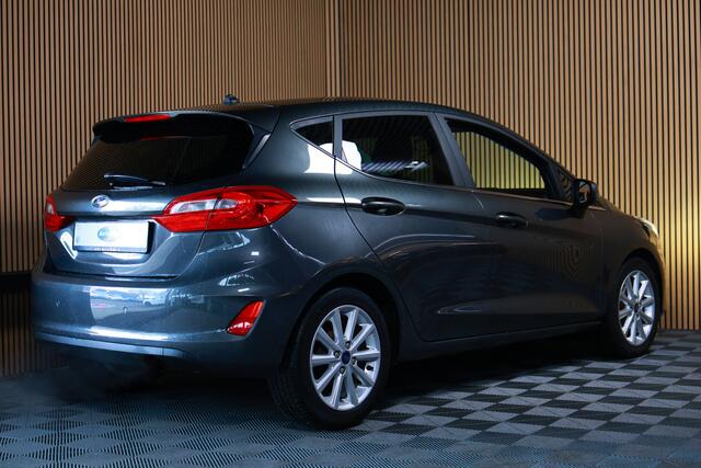 Ford FIESTA 1.0 EcoBoost Titanium AUTOM CARPLAY NAVI CRUISE STOELVW "17