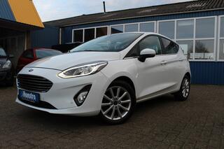 ford-fiesta-1.0i-"titanium"-navi---