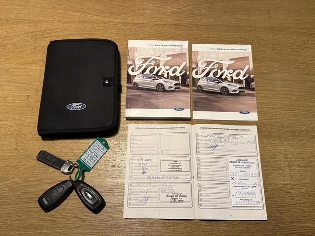 Ford FIESTA 1.0 EcoBoost Titanium 2018 | Goed Onderhouden | Navigatie | Stoelverwarming | Stuurverwarming | Carplay | Lichtmetalen Velgen | DAB Radio | Achteruitrij Camera | 2 Sleutels | Boekjes | Nationale Autopas