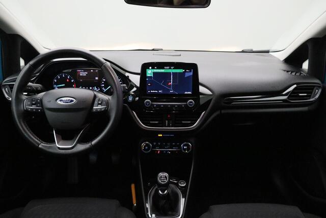 Ford FIESTA 1.0 EcoBoost Titanium 2018 | Goed Onderhouden | Navigatie | Stoelverwarming | Stuurverwarming | Carplay | Lichtmetalen Velgen | DAB Radio | Achteruitrij Camera | 2 Sleutels | Boekjes | Nationale Autopas