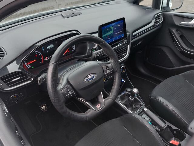 Ford FIESTA 1.5 EcoBoost 200pk ST-3 Performance-Pack | Navi + Apple Carplay | B&O Sound Clima | Cruise | Panorama Schuifdak | Keyless Entry | Led Koplampen | Pdc+Camera | Privacy Glass | 18''lm