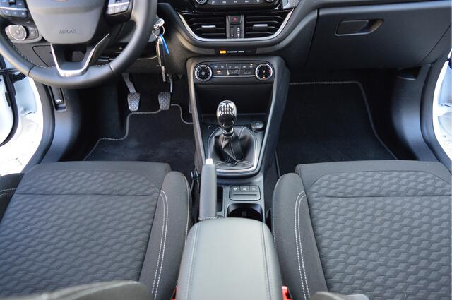 Ford FIESTA 1.0 EcoBoost Titanium O.a: Clima, Navi, Cruise, PDC, Carplay, Etc. All-in prijs!