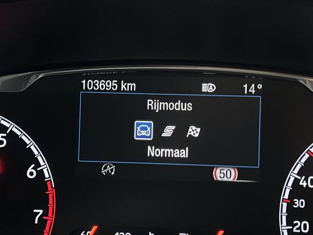 Ford FIESTA 1.5 EcoBoost ST-3 | NAVI | TREKHAAK | RECARO | KEYLESS | STOELVERWARMING |