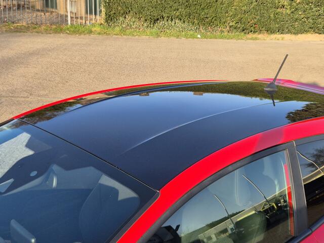 Ford FIESTA 1.0 EcoBoost ST-Line Sport / Navi / Cruise Control / Trekhaak / 18 Inch sport velgen / Parkeersensoren