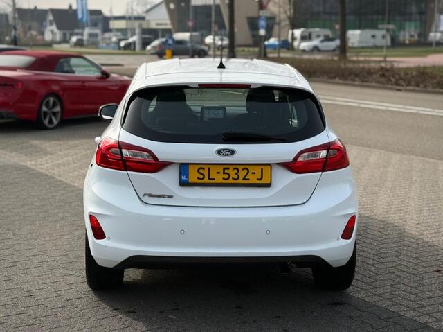 Ford FIESTA 1.1 CRUISE AIRCO NAVI PDC DAB+