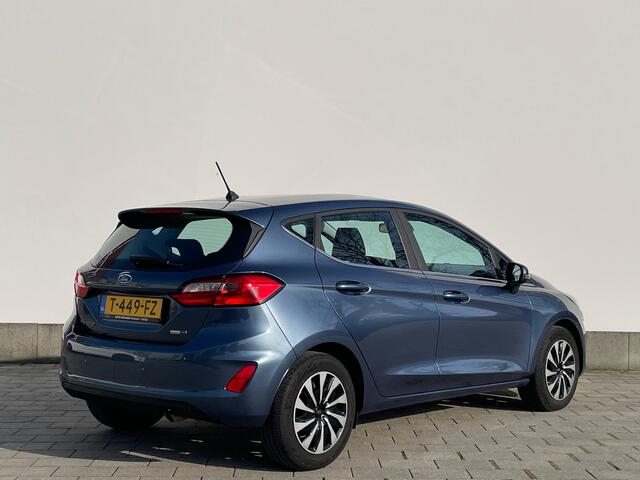 Ford FIESTA EcoBoost Hybrid 125 pk Titanium | LED | Climate Control | Cruise Control | Apple Carplay & Android Auto | Park. sens. Achter |