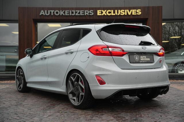 Ford FIESTA 1.5 EcoBoost ST-3 Panoramadak Bang & Olufsen Dodehoek LED Stuurverw.