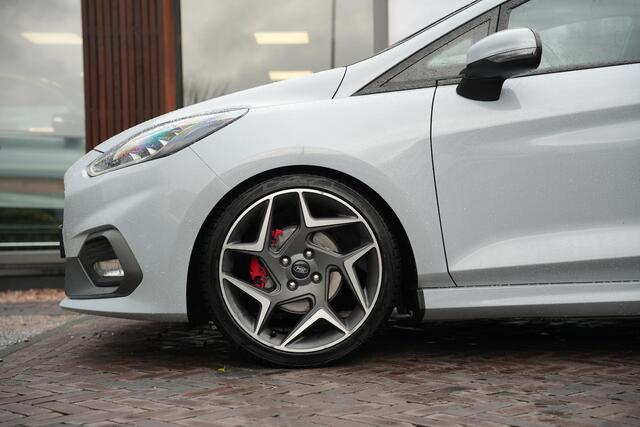 Ford FIESTA 1.5 EcoBoost ST-3 Panoramadak Bang & Olufsen Dodehoek LED Stuurverw.
