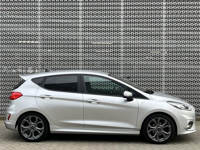Ford FIESTA 1.0 EcoBoost ST-Line / Navigatie / Climate controle / Parkeersensoren achter / Lichtmetaal 17 inch /