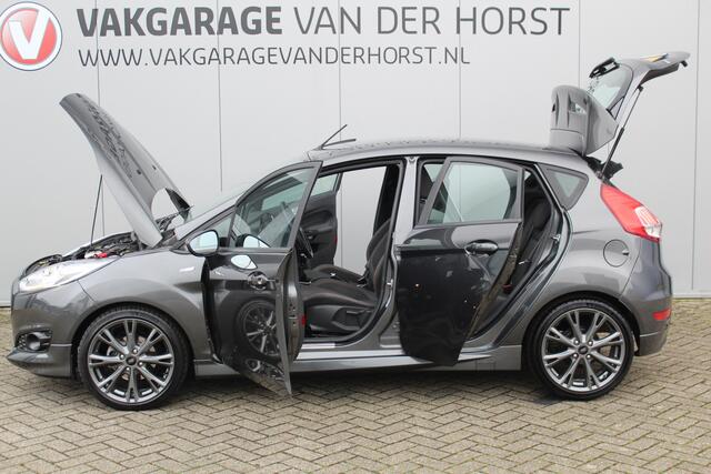 Ford FIESTA 1.0-100pk EcoBoost ST-Line. Erg goed onderhouden Ford Fiesta, van 1e eig. Uitgebreide fotoreportage volgt na poetsen. Airco, LM wielen, voorraamverw., metallic lak, navigatie, telefoonvoorb., cruise control etc.