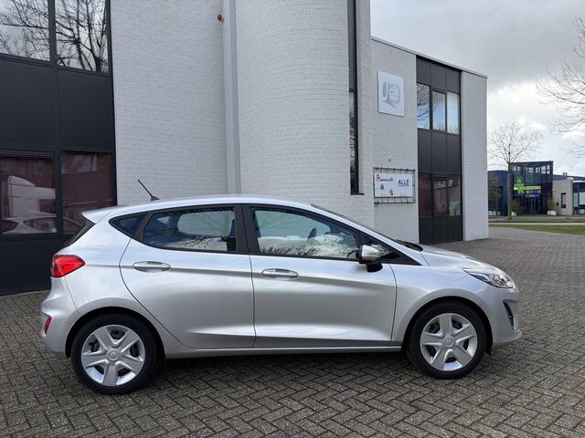 Ford FIESTA 1.1i Trend 5-Deurs 70 PK. Zuinige en zeer mooie auto !!!