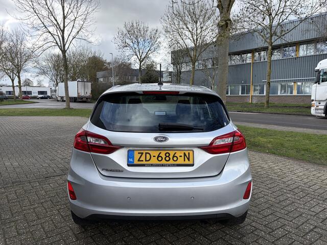 Ford FIESTA 1.1i Trend 5-Deurs 70 PK. Zuinige en zeer mooie auto !!!