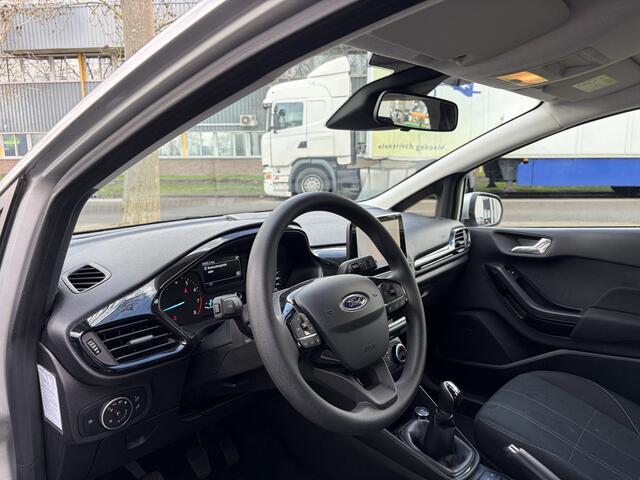 Ford FIESTA 1.1i Trend 5-Deurs 70 PK. Zuinige en zeer mooie auto !!!