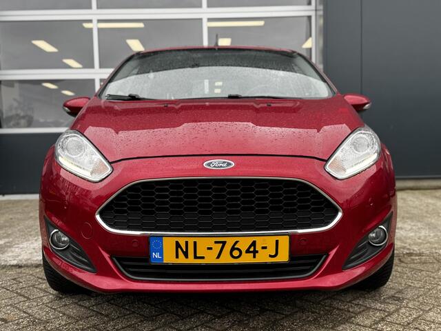 Ford FIESTA 1.0 Style Ultimate - Navigatie - Lichtmetalen velgen - Trekhaak - Cruise Control