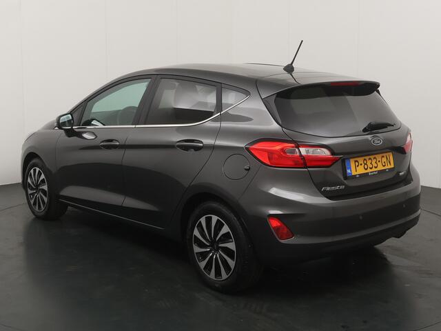 Ford FIESTA EcoBoost Hybrid 125 pk Titanium | Winter Pack | LED | Apple Carplay | Clima | Cruise | 100% dealer onderh.