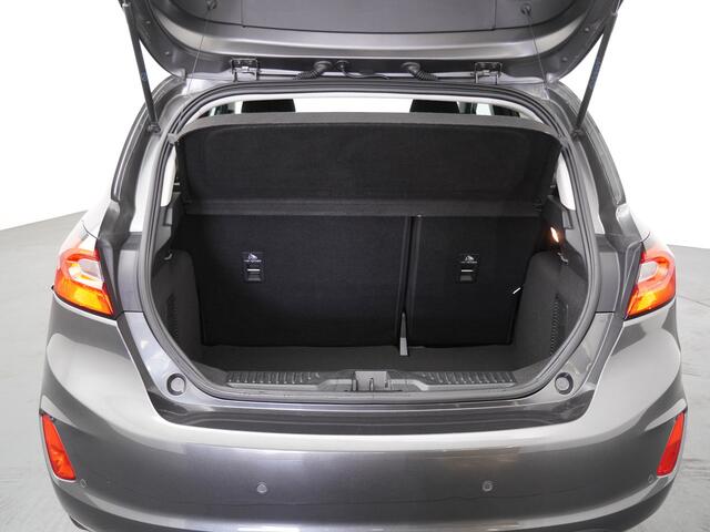 Ford FIESTA EcoBoost Hybrid 125 pk Titanium | Winter Pack | LED | Apple Carplay | Clima | Cruise | 100% dealer onderh.