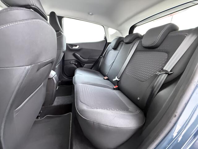 Ford FIESTA 1.0T 126PK Titanium Apple Carplay Android Navi LM Airco Cruise Control Stoelverwarming Apps Voorruitverwarming Wifi Mistlampen Chroompack TCS Led Lmv Lane Assist Isofix TCS EAB Hill-Start-Assist Ford-Pass-Connect LED