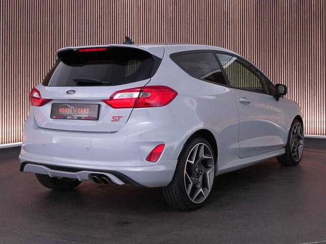 Ford FIESTA ST-3 1.5 200pk |perfect onderhouden|B&O|Apple Carplay|winterpack|LED-koplampen|cruise control|parkeer sensoren|