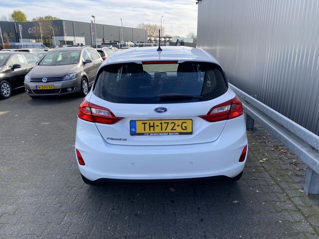 Ford FIESTA 1.1 Trend 110Dkm.NAP, Clima, Navi, CC, PDC, Dealer Onderhouden, nw. APK - Inruil Mogelijk -