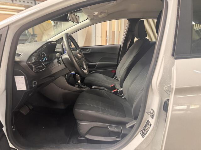 Ford FIESTA 125pk Automaat Connected Navigatie Cruise Control Parkeersensoren Dealeronderhouden