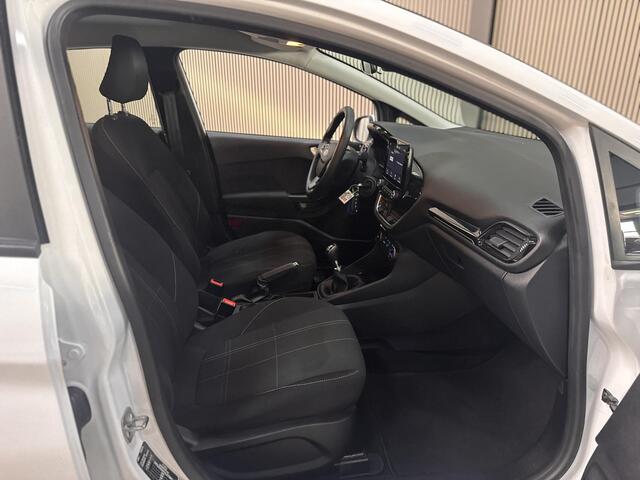 Ford FIESTA 95pk Connected Cruise Control Apple CarPlay Parkeersensoren LM Velgen Dealeronderhouden