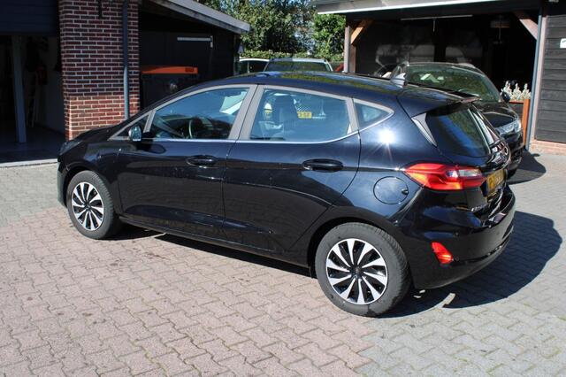 Ford FIESTA 1.0 EcoBoost Hybrid Titanium