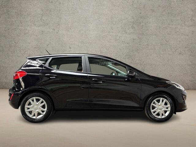 Ford FIESTA 1.0 EcoBoost Sport (APPLE CARPLAY, GROOT NAVI, AIRCO, PARKEERSENSOREN, CRUISE, SPORTSTOELEN, NIEUWE APK, NIEUWSTAAT)