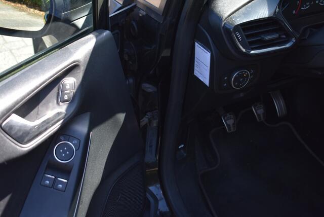 Ford FIESTA 1.0 EcoB. ST-Line, Navi