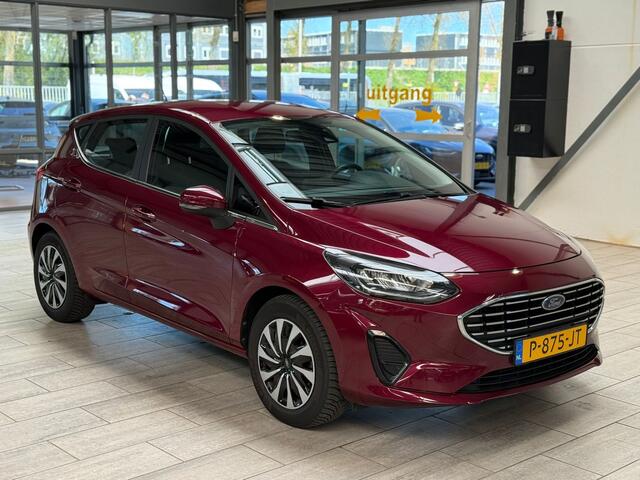 Ford FIESTA EcoBoost 100pk Titanium | Dealer onderhouden | Winterpack | Cruise | All-season banden | Keyless | Led | Apple carplay | android auto