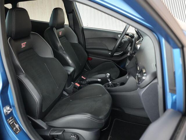 Ford FIESTA ST-3 1.5 200pk |B&O|blind spot|Apple Carplay|parkeercamera|winterpack|LED-koplampen|18-lichtmetalen velgen|
