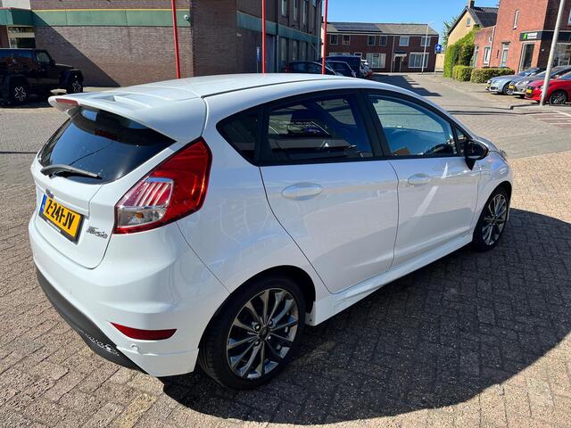 Ford FIESTA ST-Line 100PK l Nw Distriem bij aflevering l