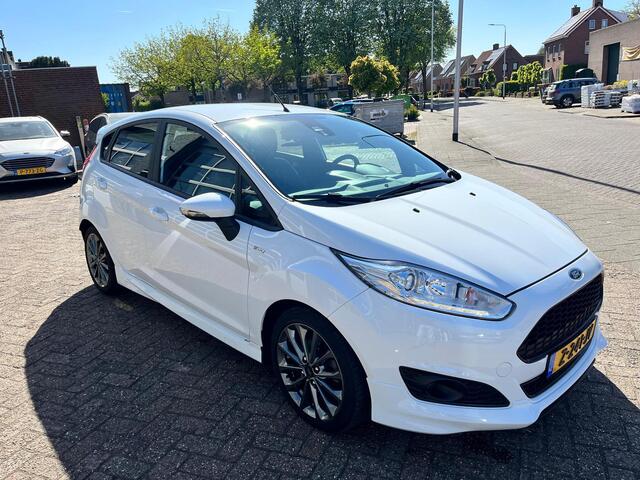 Ford FIESTA ST-Line 100PK l Nw Distriem bij aflevering l