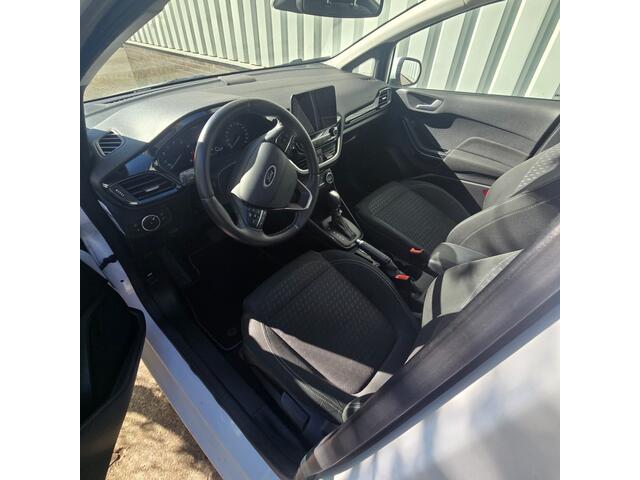 Ford FIESTA 1.0 Ecoboost Titanium Automaat ** winterpakket**