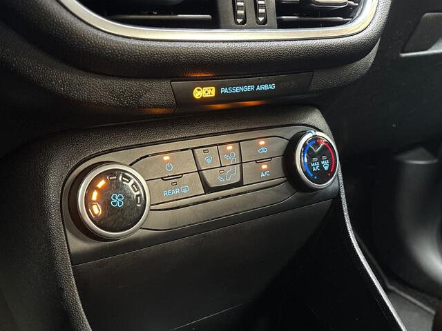 Ford FIESTA 1.1 Sport (APPLE CARPLAY, 17'' LM VELGEN, PARKEERSENSOREN, SPORTSTOELEN, LANE ASSIST, CRUISE, NIEUWE APK, NIEUWSTAAT)