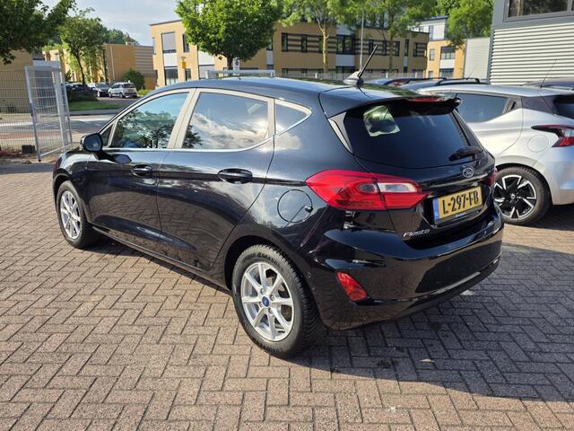 Ford FIESTA 1.0 EcoB.Hy. Tit.X navi, stoel en stuurverw, dodehoek detectie.