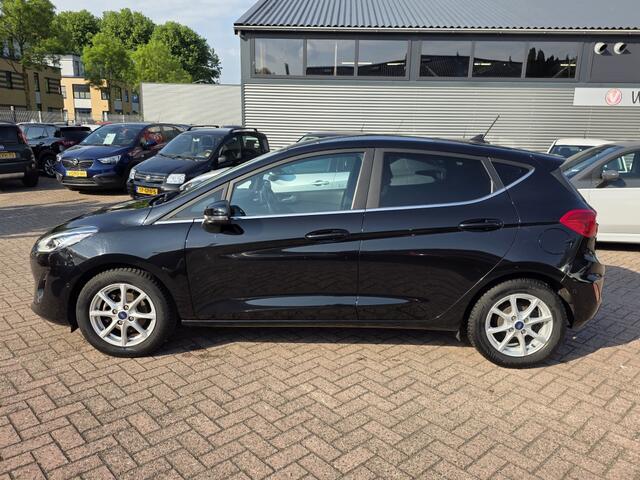 Ford FIESTA 1.0 EcoB.Hy. Tit.X navi, stoel en stuurverw, dodehoek detectie.