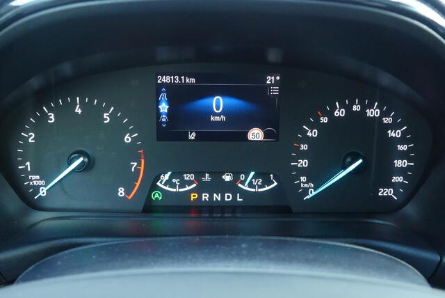 Ford FIESTA 1.0 EcoBoost Hybrid ST-Line X WINTER PACK, ADAPT. CRUISE, CLIMA, NAVI, CAMERA, PDC V&A, APPLE CARPLAY/ANDROID AUTO, KEYLESS, DAB, LANE ASSIST, 24.813KM