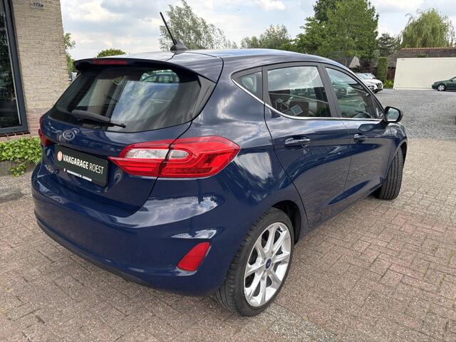 Ford FIESTA 5DRS 1.0 Turbo Automaat Titanium X Carplay / Full LED / 17" LM-Velgen