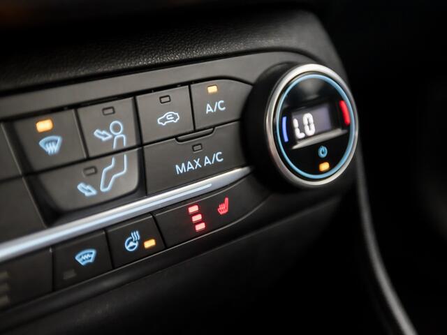 Ford FIESTA 1.0 EcoBoost ST-Line (APPLE CARPLAY, STUUR/STOELVERWARMING, KEYLESS, SPORTSTOELEN, GETINT GLAS, LM VELGEN, PARKEERSENSOREN, NIEUWSTAAT)