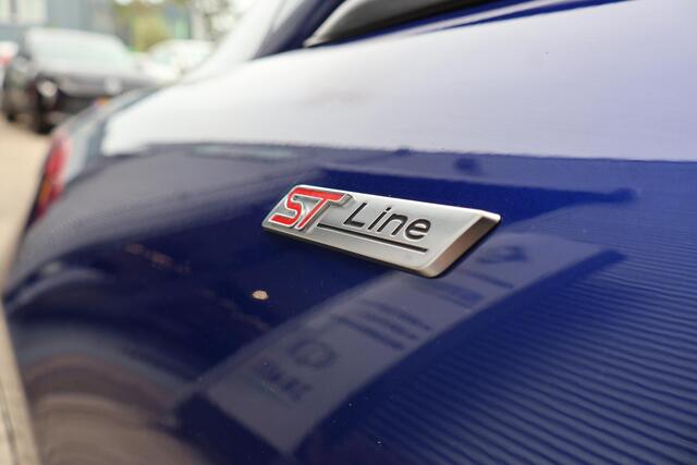 Ford FIESTA 1.0 EcoBoost ST-Line Volledig Onderh | NAP | Navi | Carplay | Cruise | LED | Carbon Afwerking | DAB | PDC Achter