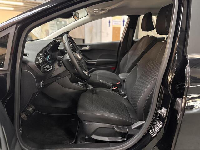 Ford FIESTA 125pk Eco Hybrid Titanium Navi Adaptive Cruise control Apple CarPlay NL-Auto 19.000km! Dealeronderhouden