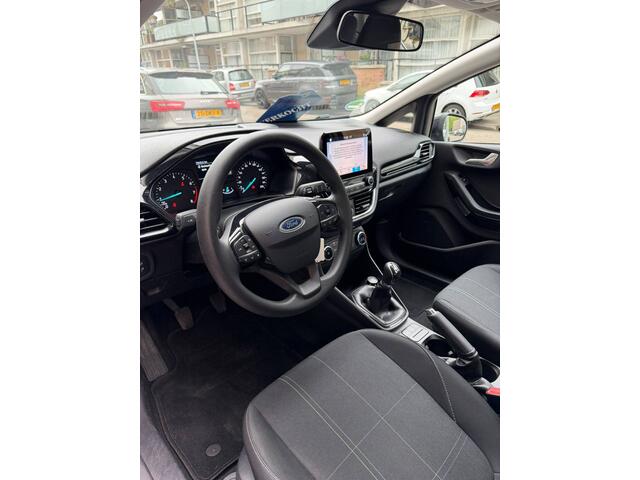 Ford FIESTA 1.1 Trend NAVI PDC CRUISE CONTROLE