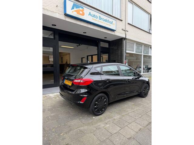 Ford FIESTA 1.1 Trend NAVI PDC CRUISE CONTROLE