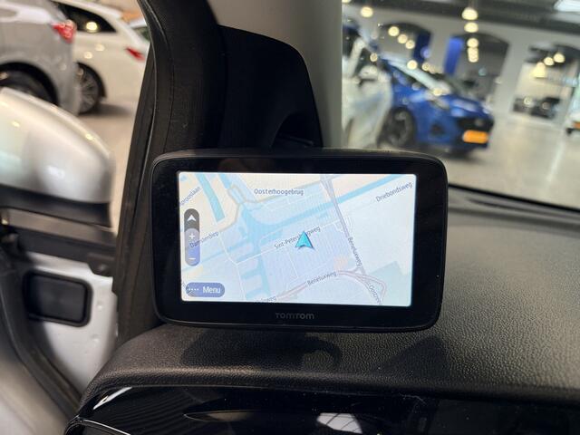 Ford FIESTA 1.1 Trend | Airco | Cruise Control | Bluetooth | All Season Banden | Radio | Dealer onderhouden